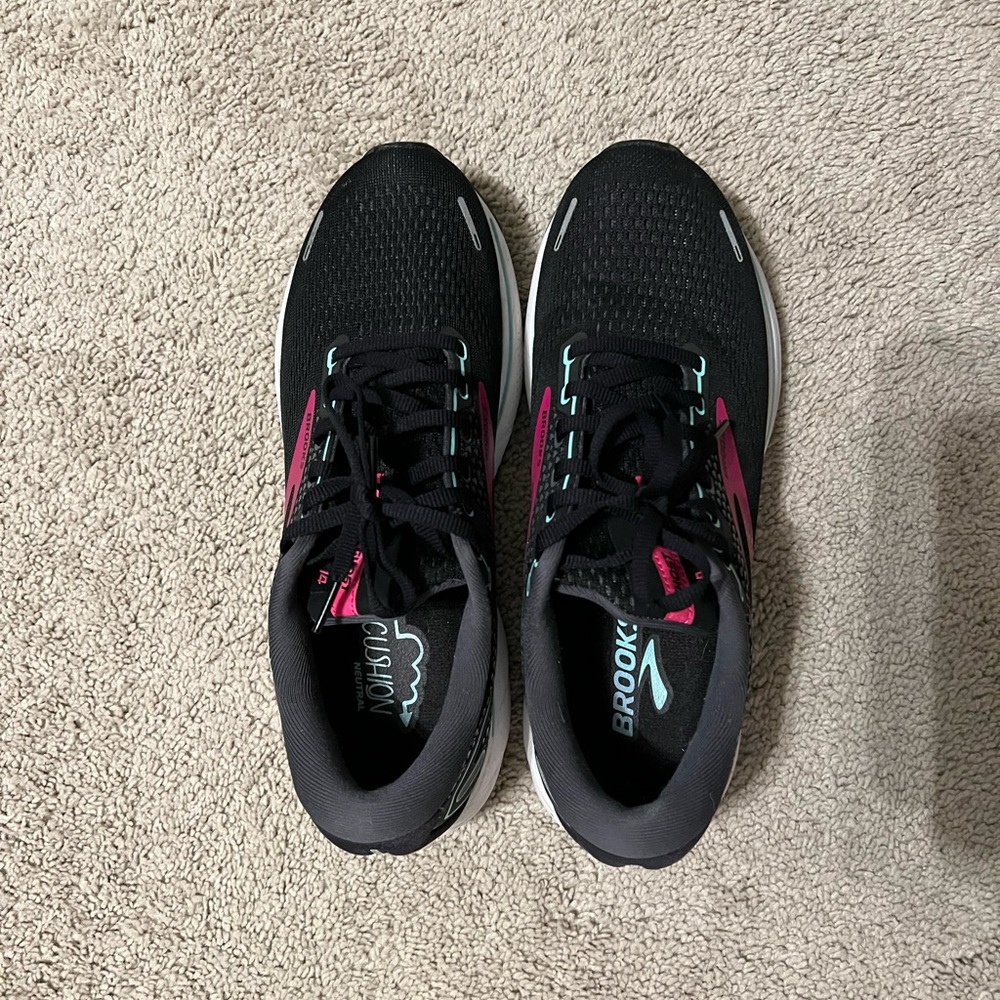 Brooks Ghost 14 size 10.5